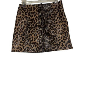 Know One Cares Women's Animal Print Mini Skirt Size M Multicolor